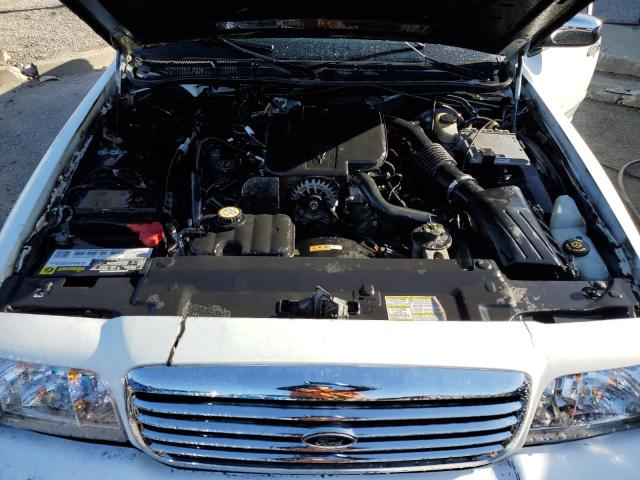 Photo 11 from auction – 2005 FORD CROWN VICT with VIN 2FAFP71W75X173790