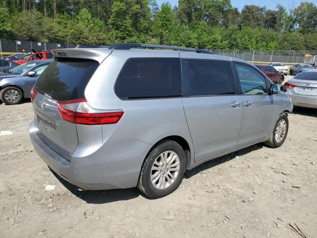 Photo 3 from auction – 2015 TOYOTA SIENNA XLE with VIN 5TDYK3DC5FS646921