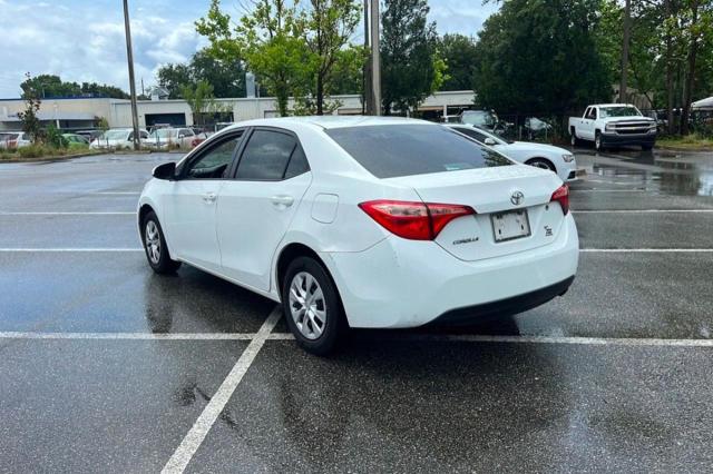Photo 3 from auction – 2018 TOYOTA COROLLA L with VIN 5YFBURHE1JP769986