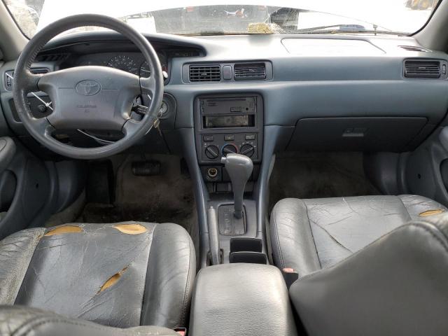 Photo 8 from auction – 2000 TOYOTA CAMRY LE with VIN 4T1BF28K9YU944811
