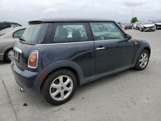 Photo 3 from auction – 2007 MINI COOPER with VIN WMWMF33517TT52213