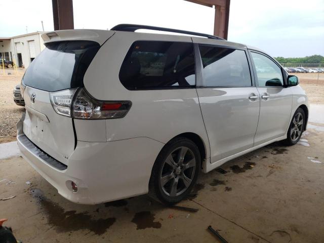 Photo 3 from auction – 2017 TOYOTA SIENNA SE with VIN 5TDXZ3DC3HS851664