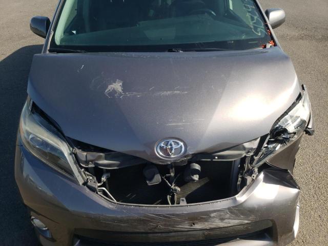 Photo 12 from auction – 2016 TOYOTA SIENNA SE with VIN 5TDXK3DC6GS762481