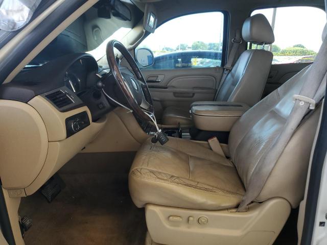 Photo 7 from auction – 2010 CADILLAC ESCALADE L with VIN 1GYUKBEF1AR157614