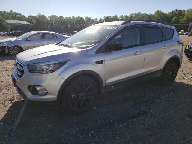 FORD ESCAPE SE 2017 with VIN 1FMCU9GD3HUC19856 - Photo from auction