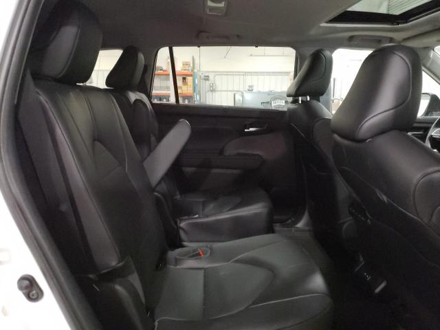Photo 11 from auction – 2022 TOYOTA HIGHLANDER with VIN 5TDGZRBHXNS249132