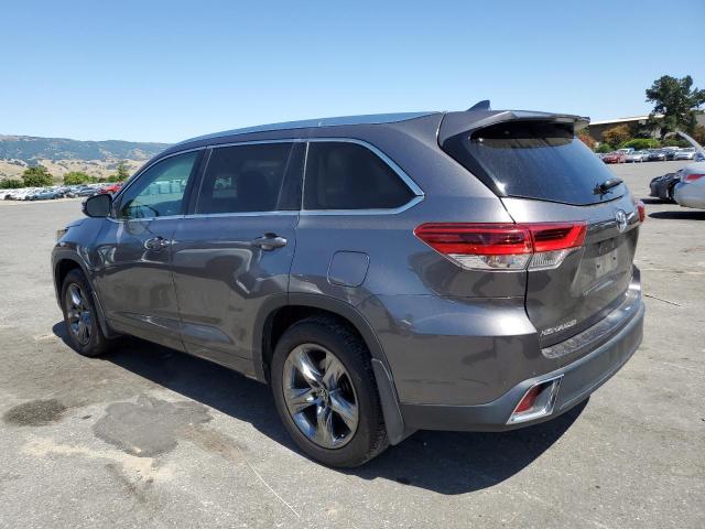 Photo 2 from auction – 2017 TOYOTA HIGHLANDER with VIN 5TDDZRFH0HS436249
