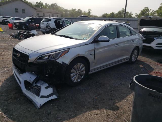 HYUNDAI SONATA HYB 2016 with VIN KMHE24L15GA015556 - Photo from auction