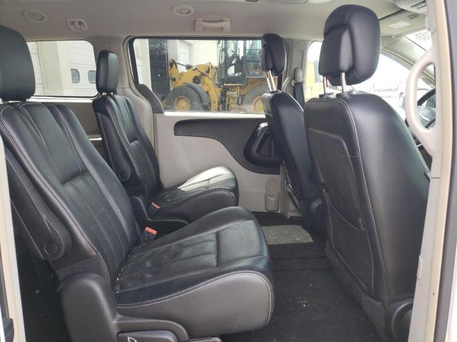 Photo 11 from auction – 2012 CHRYSLER TOWN & COU with VIN 2C4RC1BG7CR282145