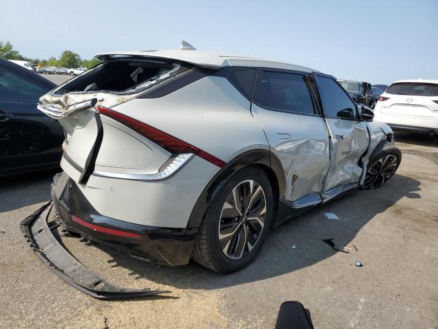 Фото 3 с аукциона – 2022 KIA EV6 LIGHT с VIN KNDC34LA2N5030112