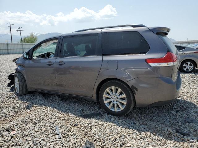 Photo 2 from auction – 2014 TOYOTA SIENNA XLE with VIN 5TDDK3DC5ES075556