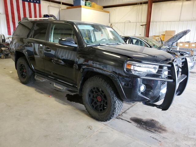 Photo 4 from auction – 2022 TOYOTA 4RUNNER SR with VIN JTEMU5JR7N6060910