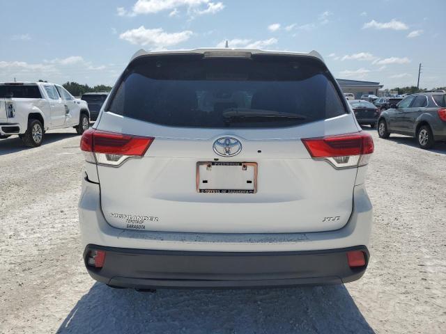 Photo 6 from auction – 2017 TOYOTA HIGHLANDER with VIN 5TDKZRFH1HS195020