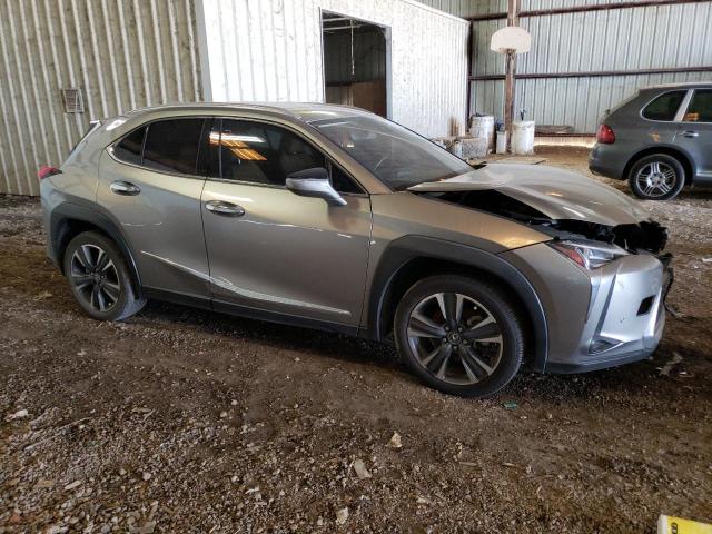 Photo 4 from auction – 2019 LEXUS UX 200 with VIN JTHY3JBH5K2020382