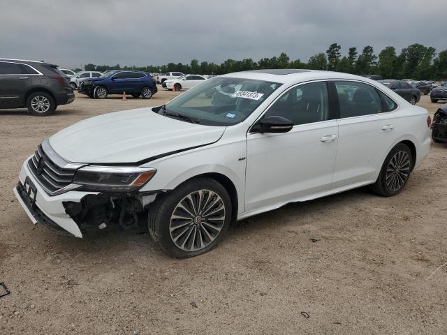 VOLKSWAGEN PASSAT LIM 2022 with VIN 1VWBA7A35NC006807 - Photo from auction