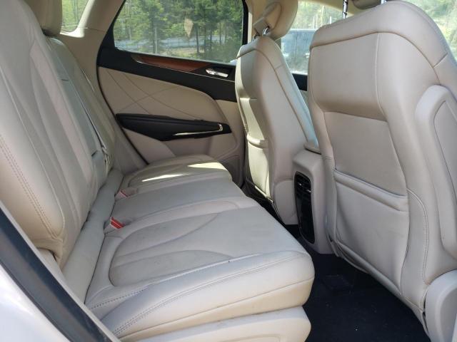 Photo 11 from auction – 2017 LINCOLN MKC SELECT with VIN 5LMCJ2D91HUL15515