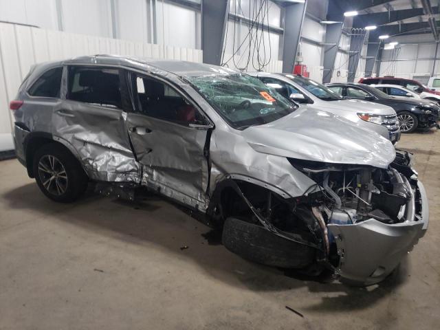 Photo 4 from auction – 2019 TOYOTA HIGHLANDER with VIN 5TDBZRFH4KS716299