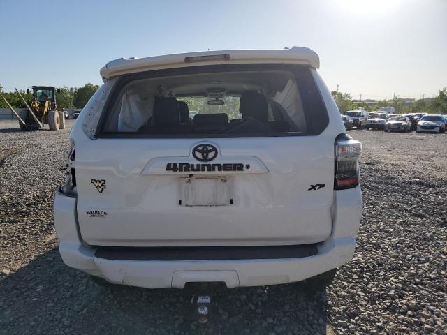 Photo 6 from auction – 2018 TOYOTA 4RUNNER SR with VIN JTEBU5JR8J5609988