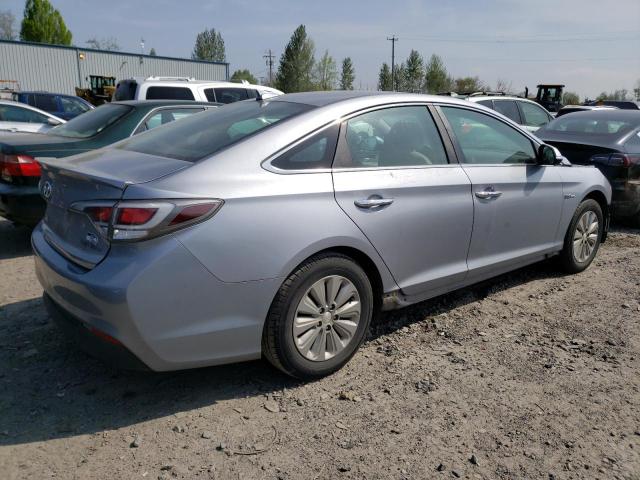 Photo 3 from auction – 2016 HYUNDAI SONATA HYB with VIN KMHE24L12GA012212