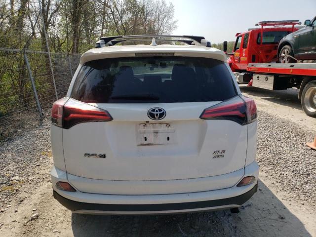 Photo 6 from auction – 2017 TOYOTA RAV4 XLE with VIN 2T3RFREV1HW593681
