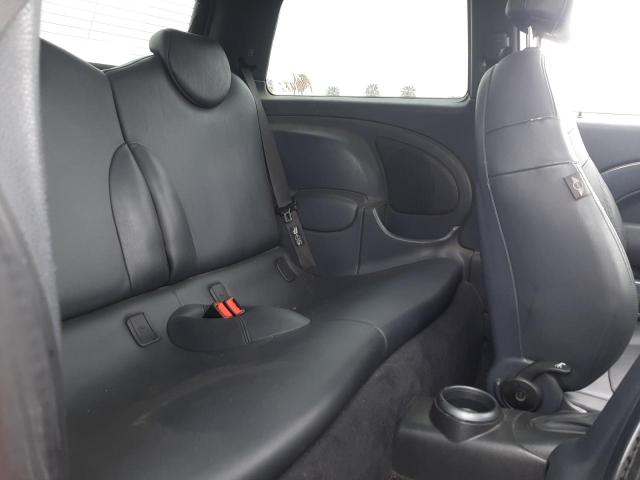 Photo 10 from auction – 2005 MINI COOPER S with VIN WMWRE33445TG95291