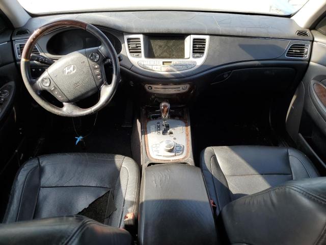 Photo 8 from auction – 2011 HYUNDAI GENESIS 4. with VIN KMHGC4DF9BU126019