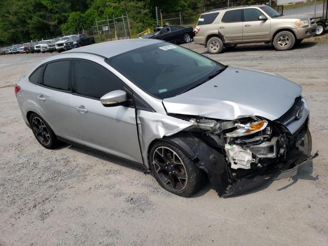 Photo 4 from auction – 2014 FORD FOCUS SE with VIN 1FADP3F28EL270239