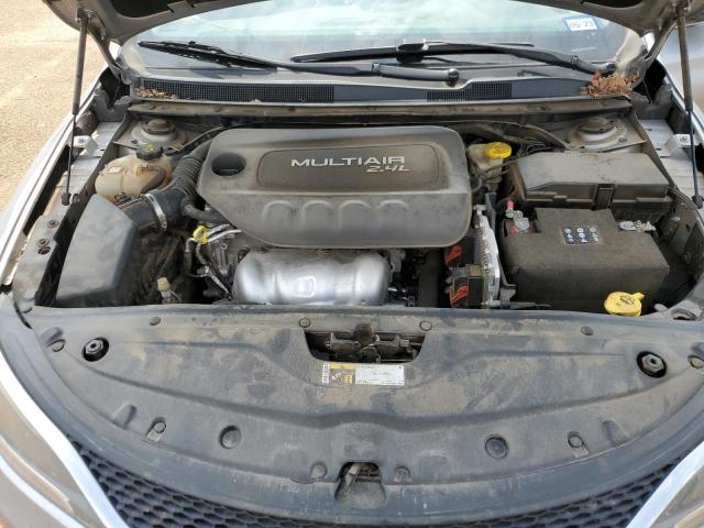 Photo 11 from auction – 2015 CHRYSLER 200 LIMITE with VIN 1C3CCCAB1FN571986