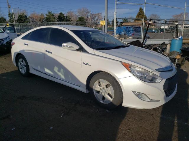 Photo 4 from auction – 2012 HYUNDAI SONATA HYB with VIN KMHEC4A42CA022064