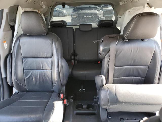 Photo 10 from auction – 2017 TOYOTA SIENNA SE with VIN 5TDXZ3DC2HS896305