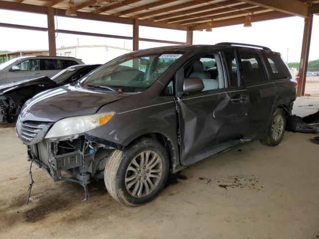 TOYOTA SIENNA XLE 2013 with VIN 5TDYK3DC2DS341132 - Photo from auction