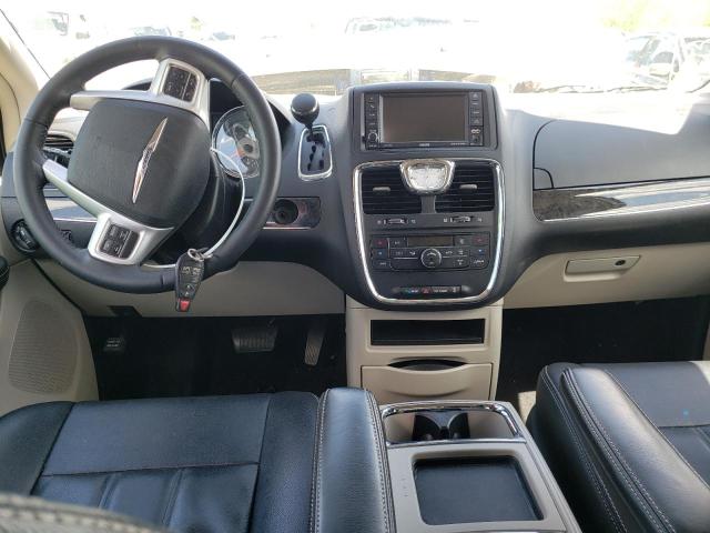 Photo 8 from auction – 2015 CHRYSLER TOWN & COU with VIN 2C4RC1BG4FR715697