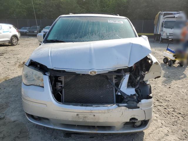 Photo 5 from auction – 2010 CHRYSLER TOWN & COU with VIN 2A4RR5D15AR212200