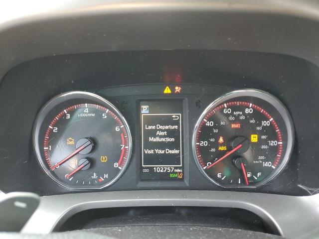 Photo 9 from auction – 2017 TOYOTA RAV4 SE with VIN 2T3NFREV8HW367751