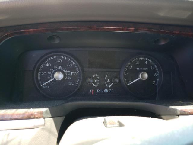 Photo 9 from auction – 2011 LINCOLN TOWN CAR S with VIN 2LNBL8CV9BX757775