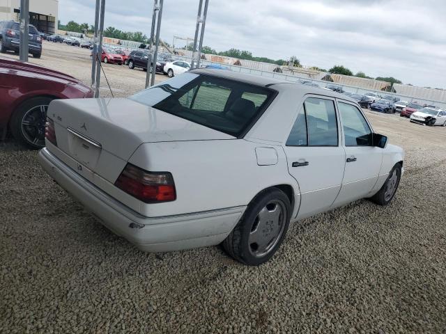 Photo 3 from auction – 1995 MERCEDES-BENZ E 320 BASE with VIN WDBEA32E0SC234412
