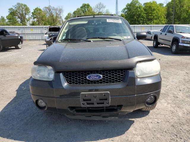Photo 5 from auction – 2005 FORD ESCAPE with VIN 1FMCU94165KA60123
