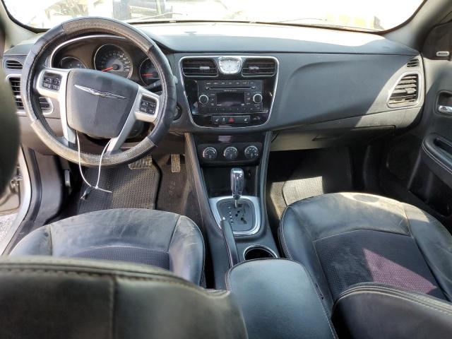 Photo 8 from auction – 2014 CHRYSLER 200 LIMITE with VIN 1C3CCBCGXEN157686