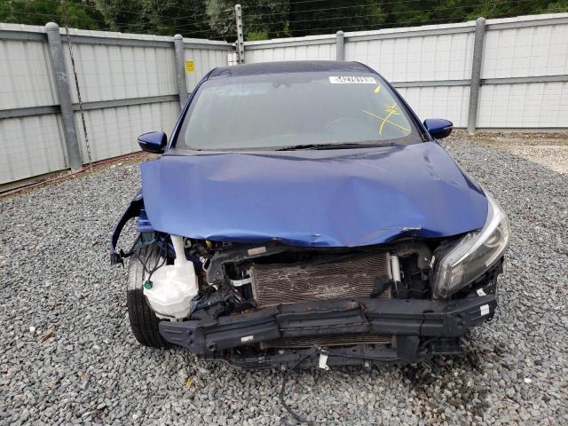 Photo 5 from auction – 2017 KIA FORTE LX with VIN 3KPFL4A77HE107702