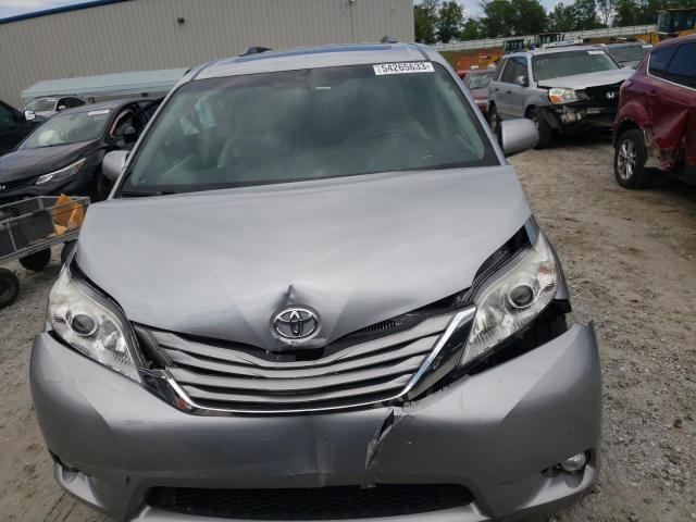 Photo 5 from auction – 2016 TOYOTA SIENNA XLE with VIN 5TDYK3DC9GS716731