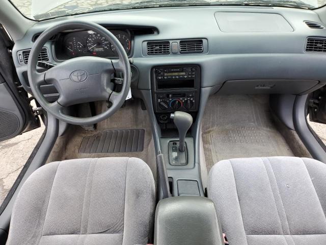 Photo 8 from auction – 1997 TOYOTA CAMRY with VIN 4T1BG22KXVU032772