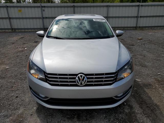 Photo 5 from auction – 2012 VOLKSWAGEN PASSAT SEL with VIN 1VWCN7A31CC090419