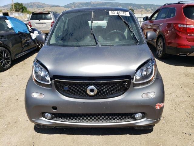 Photo 5 from auction – 2018 SMART FORTWO with VIN WMEFJ9BA8JK283692