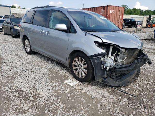 Photo 4 from auction – 2013 TOYOTA SIENNA XLE with VIN 5TDDK3DC7DS053170