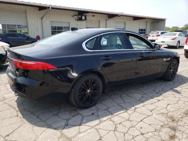 Photo 3 from auction – 2016 JAGUAR XF PREMIUM with VIN SAJBJ4BV3GCY19486
