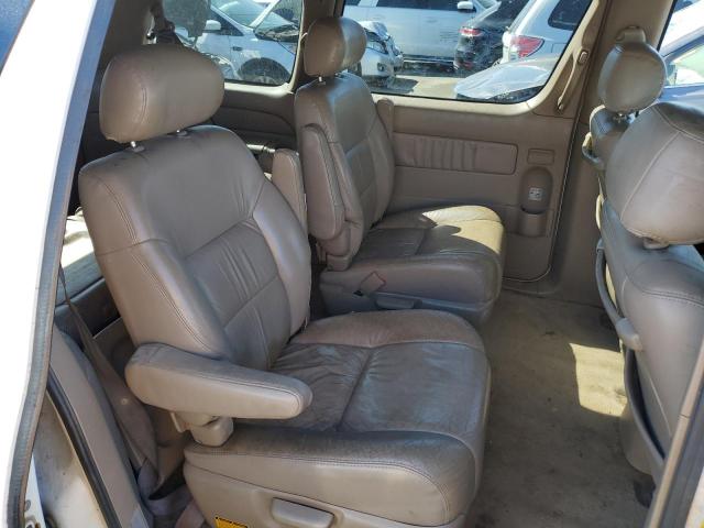Photo 10 from auction – 2003 TOYOTA SIENNA with VIN 4T3ZF13C23U548745