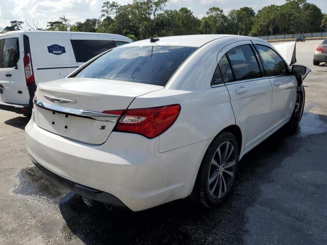 Photo 3 from auction – 2013 CHRYSLER 200 TOURIN with VIN 1C3CCBBG7DN719995