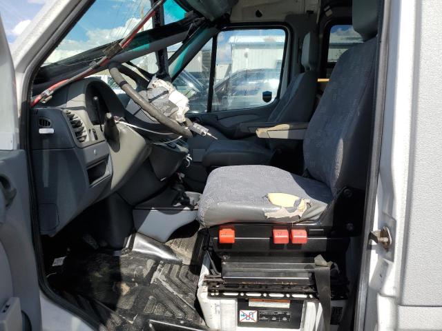 Photo 7 from auction – 2005 SPRINTER 2500 SPRIN with VIN WD2PD744455719110