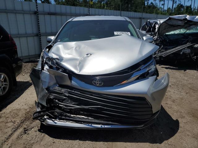 Photo 5 from auction – 2021 TOYOTA SIENNA LE with VIN 5TDKRKEC5MS036489