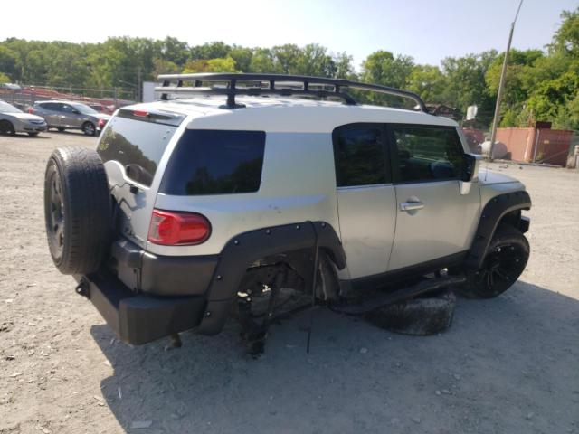 Photo 3 from auction – 2007 TOYOTA FJ CRUISER with VIN JTEBU11F470010669